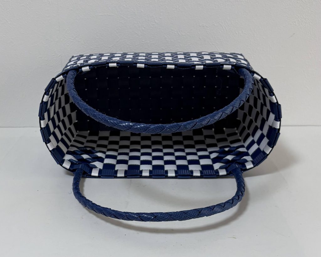 梁(はり)模様のステッチ、内側