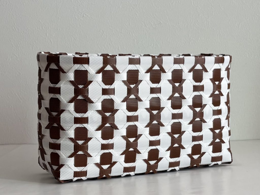 stitch pattern named
駐車場模様 / Parking Lot Pattern