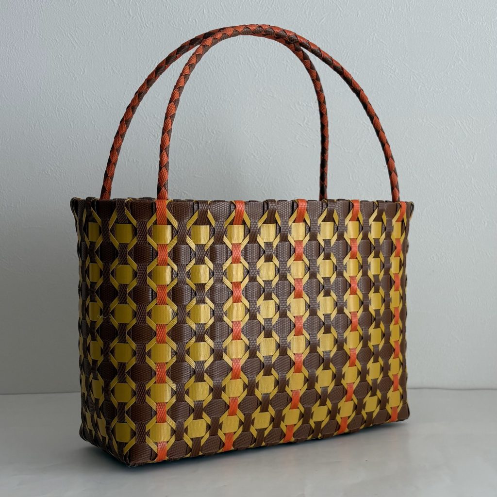 縦ランタン模様
vertical lantern pattern